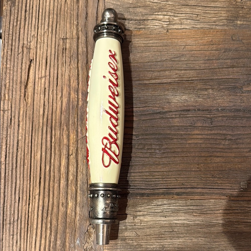 Budweiser Cream Tap Handle with Red Script - Picture 4 of 4